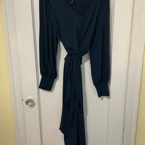 Eloquii Elegant Long Sleeve Wrap Waist Dress in Navy - Picture 4 of 9